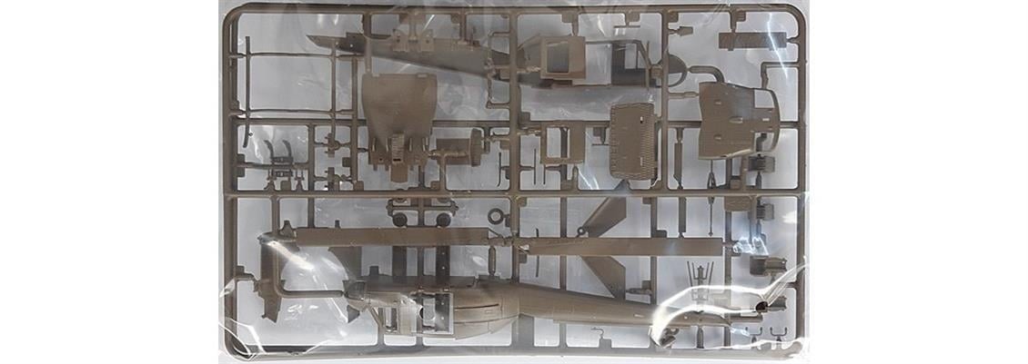 Italeri 35103 1/72 Ölçek, Mil Mi-24D + UH-1C Askeri Helikopterler Plastik Maket Seti
