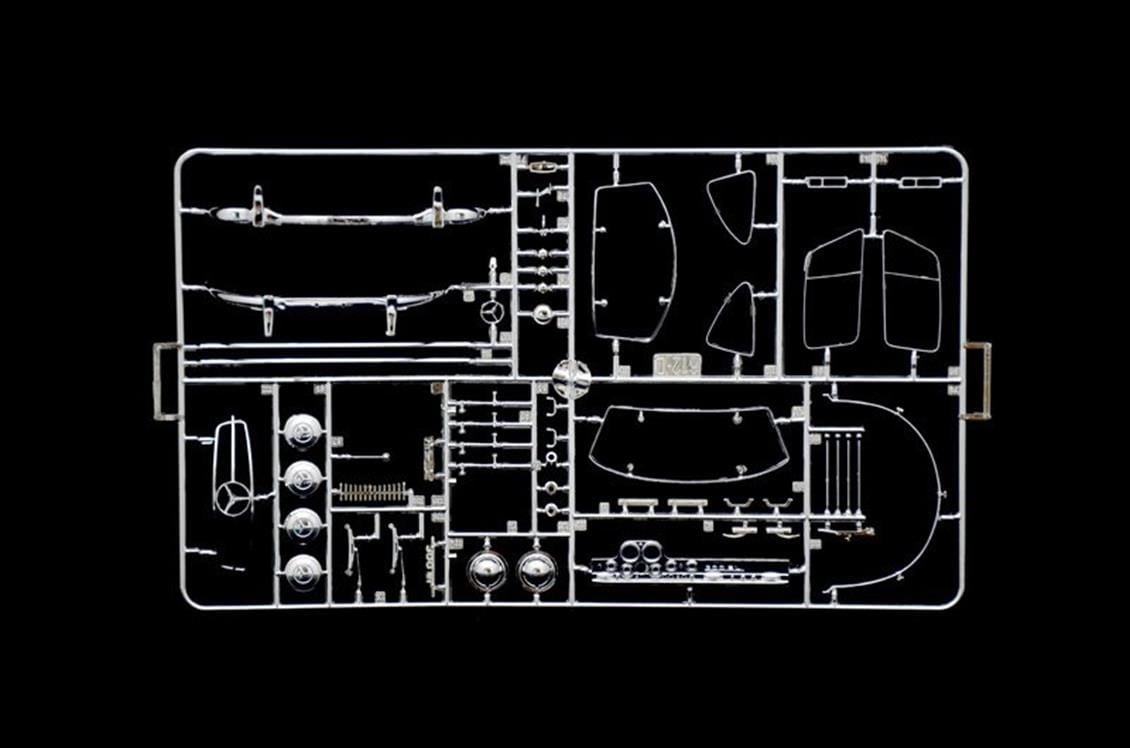 Italeri 3612S 1/16 Ölçek, Mercedes-Benz 300 SL Martı Kanat Araba, Plastik Model kiti