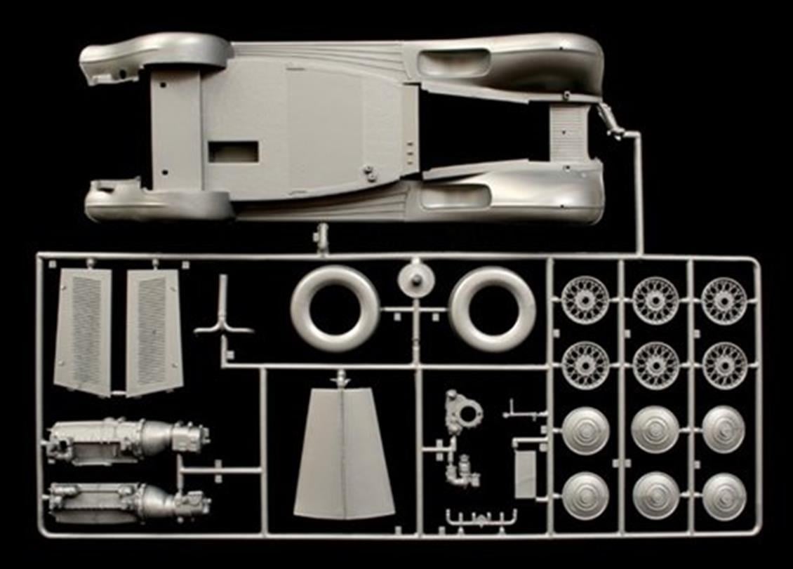 Italeri 3703S 1/24 Ölçek, Rolls Royce Phantom II Klasik Araba, Plastik Model kiti