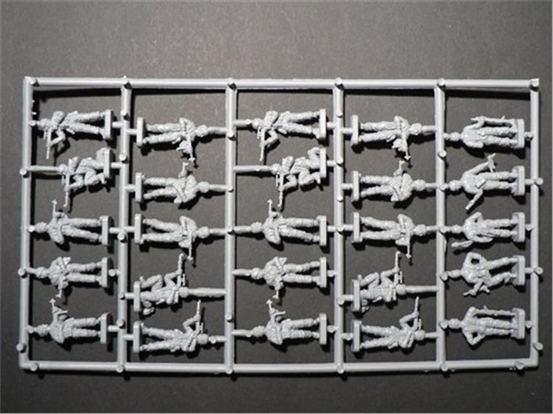 Italeri 6045S 1/72 Ölçek, WWII Alman Paraşütçü Askerleri, Plastik Model kiti
