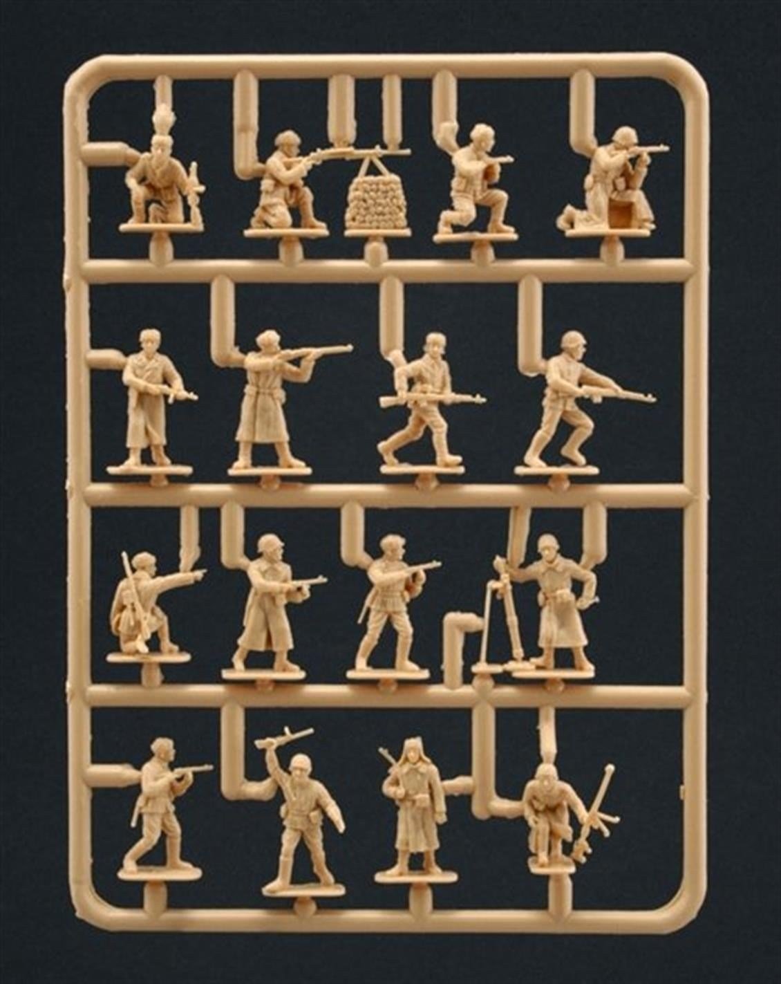 Italeri 6069S 1/72 Ölçek, WWII Kış Üniformalı Rus Piyade Askerleri, Plastik Model kiti