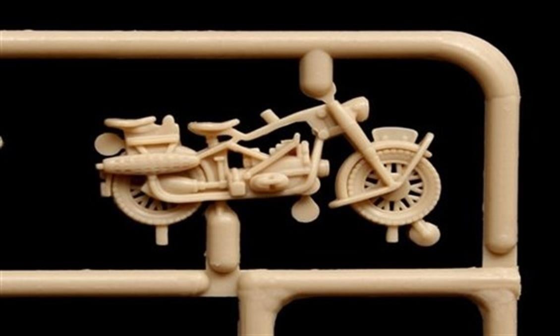 Italeri 6121S 1/72 Ölçek, WWII Alman Motorsikletli Askerler, Plastik Model kiti