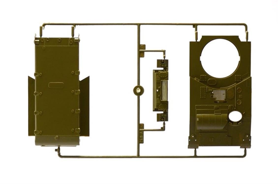 Italeri 6574S 1/35 Ölçek, M110 Kundağı Motorlu Obüs, Plastik Model kiti