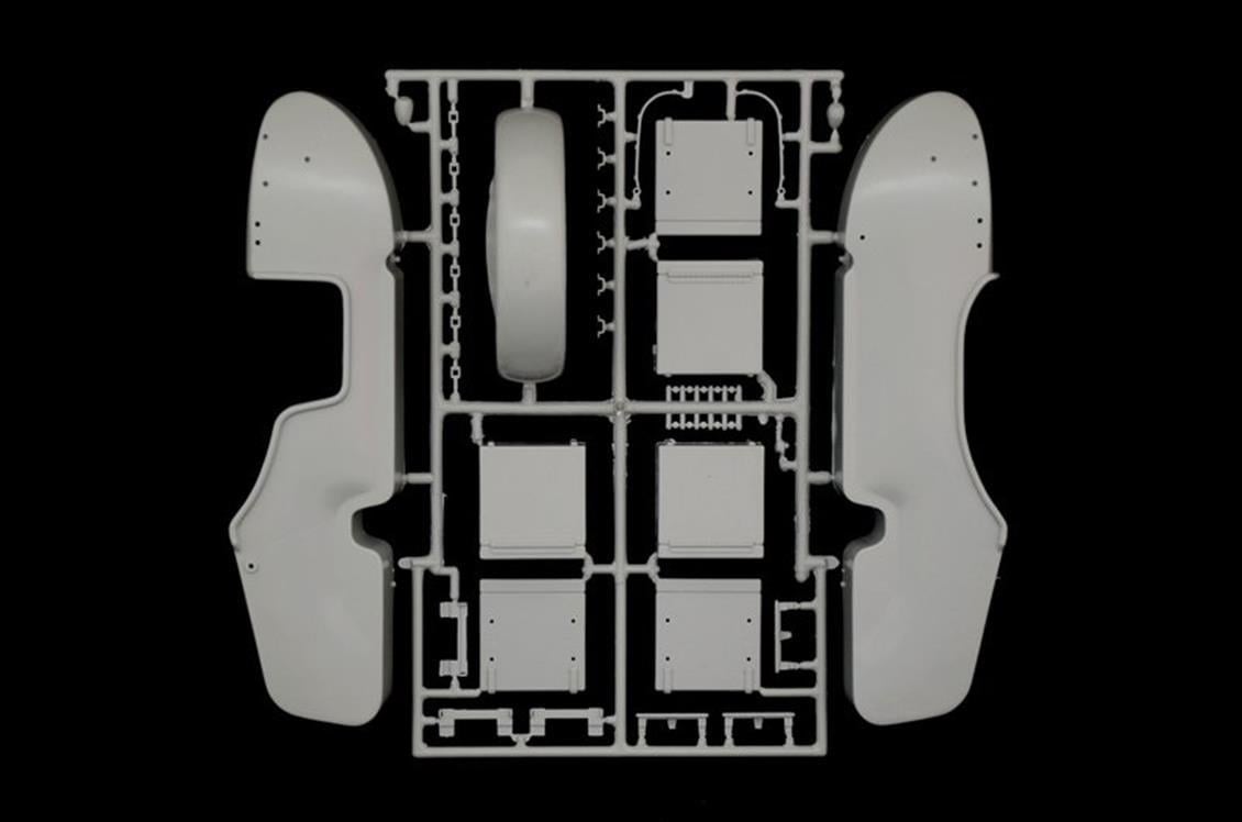 Italeri 7403S 1/9 Ölçek, BMW R75 Alman Sepetli Askeri Motosiklet, Plastik Model kiti