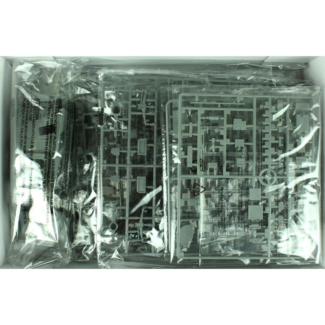 Kinetic K61011 1/35 Ölçek, 4x4 MRAP Zırhlı Aracı, Plastik Model kiti