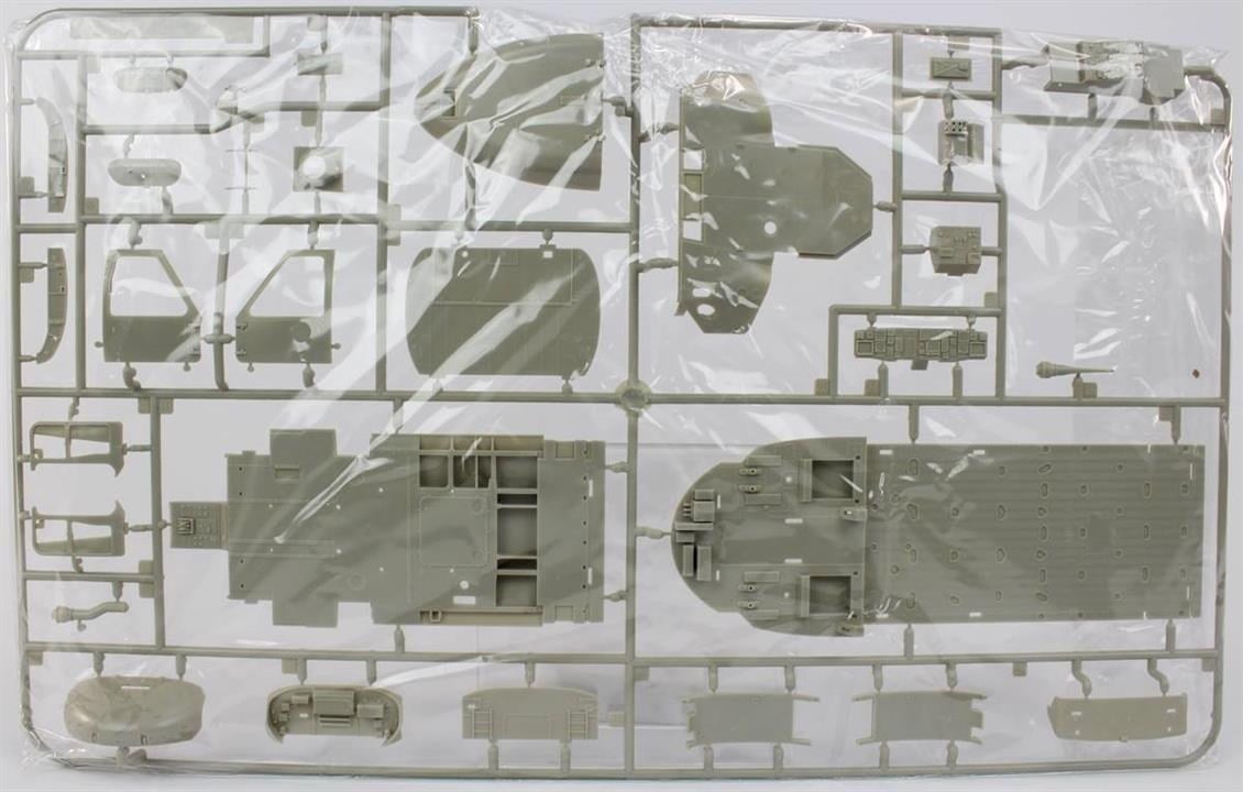 Kitty Hawk 50005 1/35 Ölçek, MH-60L Black Hawk, Askeri Helikopter Plastik Model kiti
