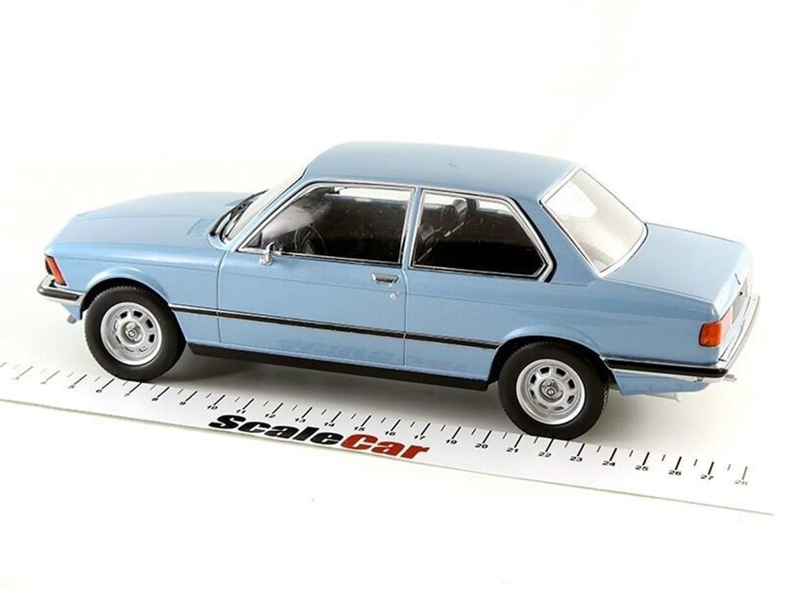 KKscale 180042 1/18 Ölçek, 1975 Bmw 318i E21, Mavi, Sergilemeye Hazır Metal Araba Modeli