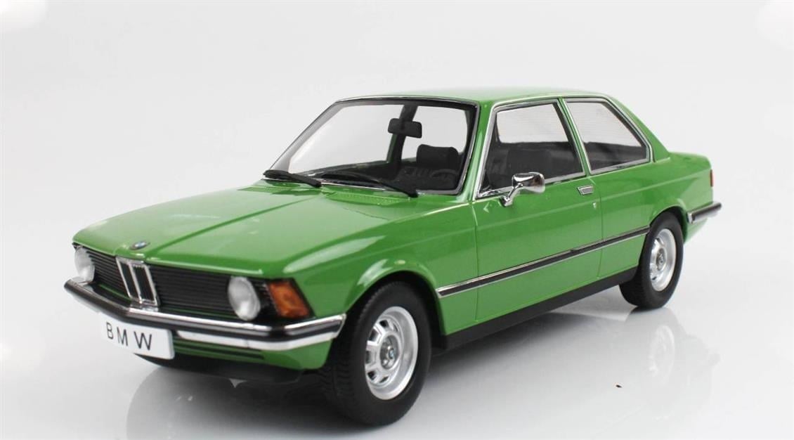 KKscale 180043 1/18 Ölçek, 1975 Bmw 318i E21, Yeşil, Sergilemeye Hazır Metal Araba Modeli