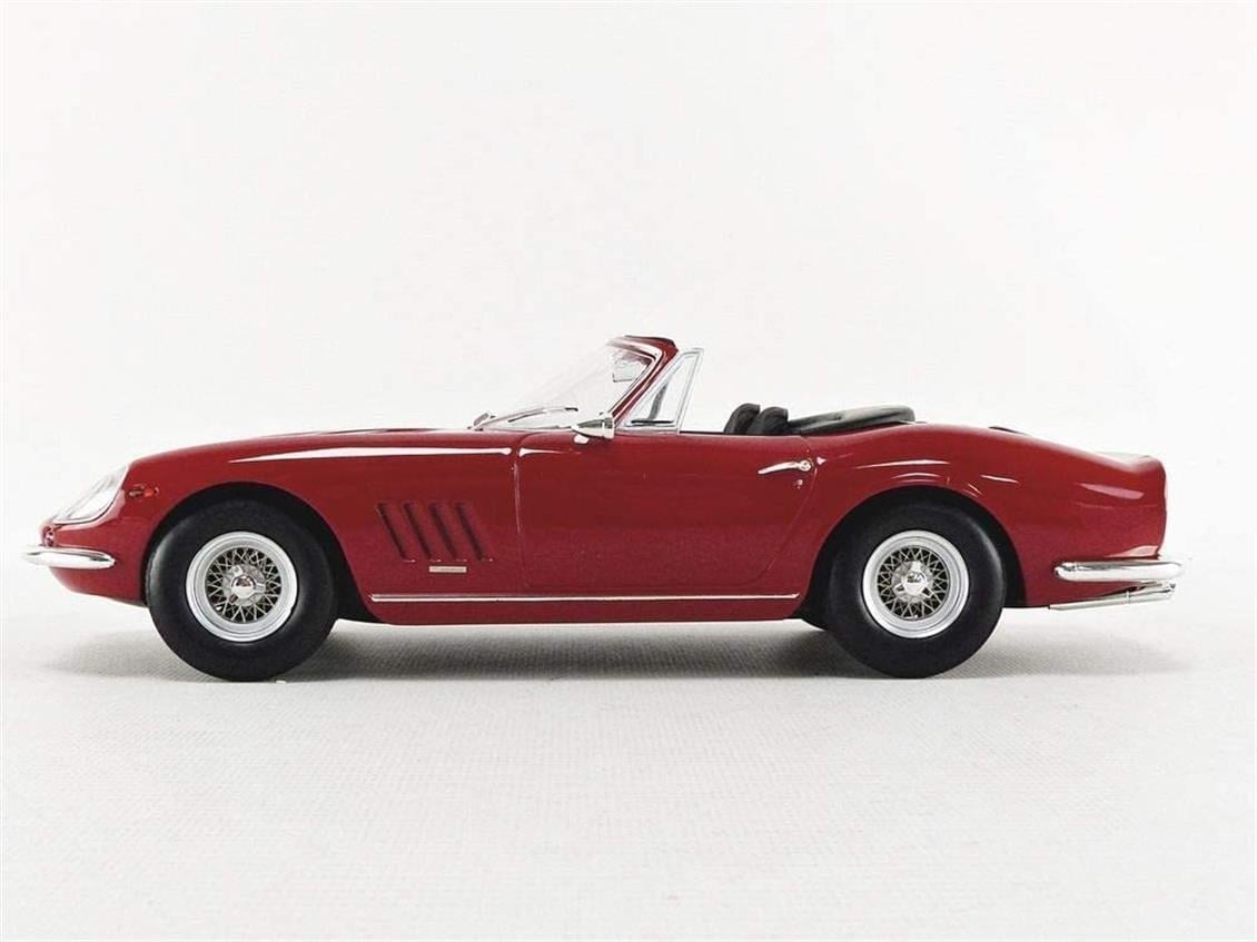 KKscale 180234 1/18 Ölçek, 1967 Ferrari 275 GTB Spyder (Spoke Rims), Kırmızı, Sergilemeye Hazır Metal Araba Modeli