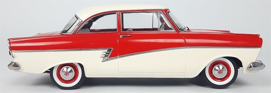 KKscale 180271 1/18 Ölçek, 1957 Ford Taunus 17M P2, Kırmızı-Beyaz, Sergilemeye Hazır Metal Araba Modeli