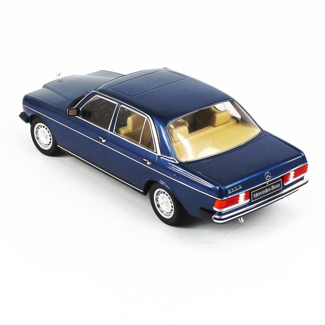 KKscale 180352 1/18 Ölçek, 1977 Mercedes Benz 230E W123, Metalik Koyu Mavi, Sergilemeye Hazır Metal Araba Modeli