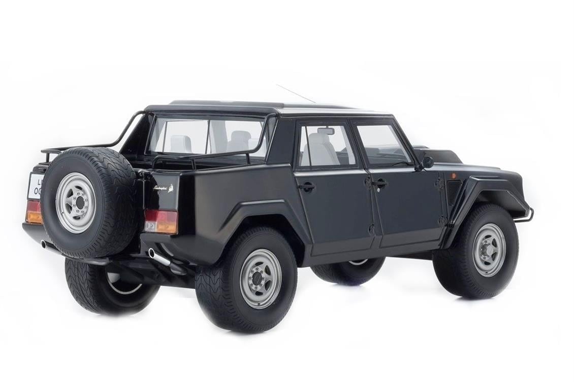 Kyosho 18508 1/18 Ölçek, Lamborghini lM002 (Resin samurai Seri), Siyah, Sergilemeye Hazır Metal Araba Modeli