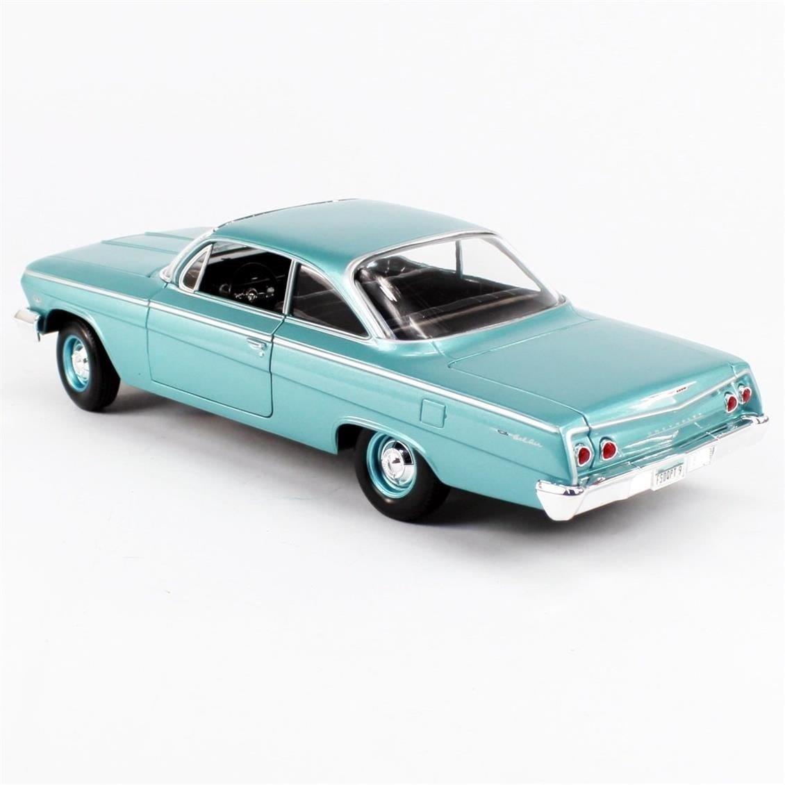 Maisto 31641 1/18 Ölçek, 1962 Chevrolet Bel Air, Turkuaz, Sergilemeye Hazır Metal Araba Modeli