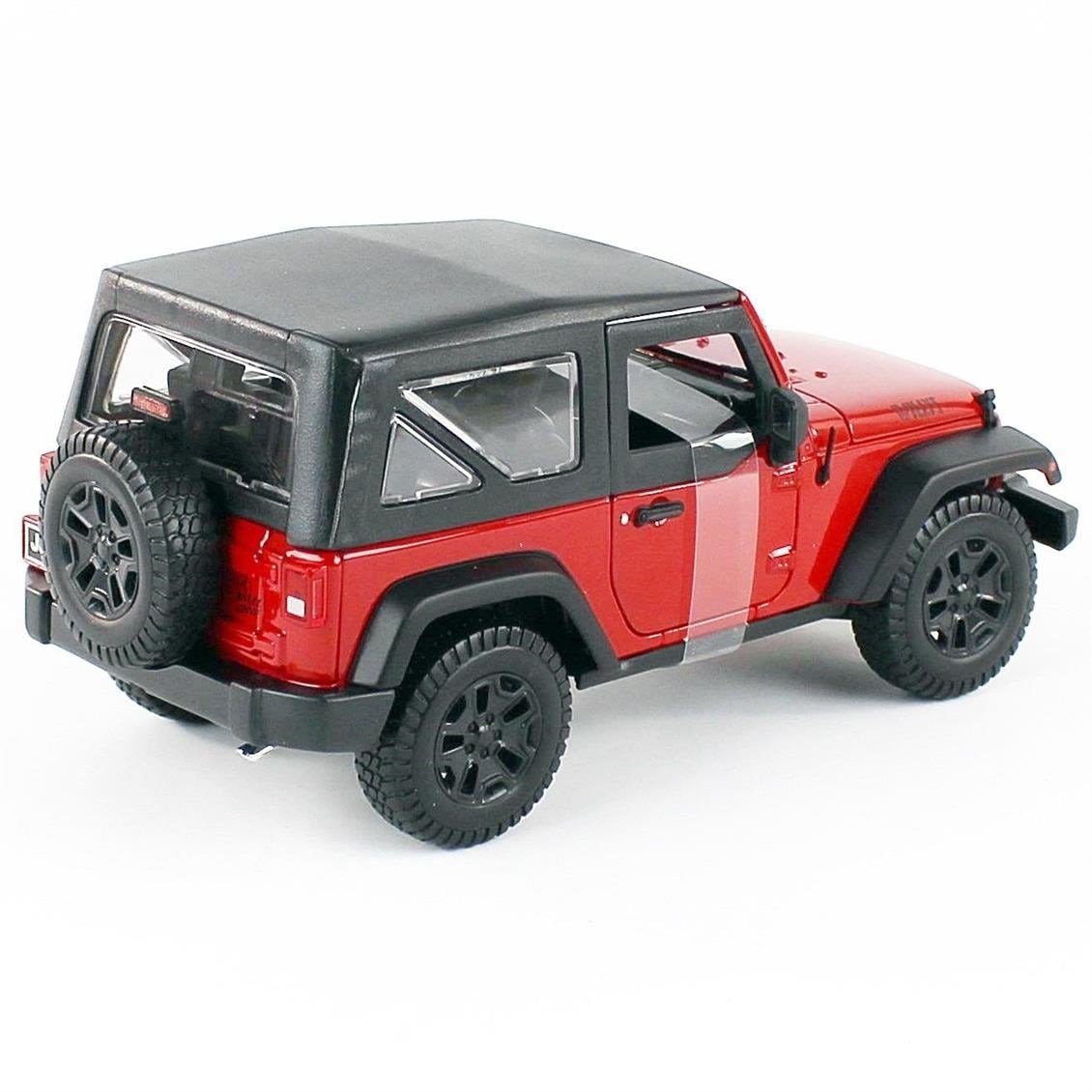 Maisto 31676 1/18 Ölçek, 2014 Jeep Wrangler, Kırmızı, Sergilemeye Hazır Metal Cip Modeli