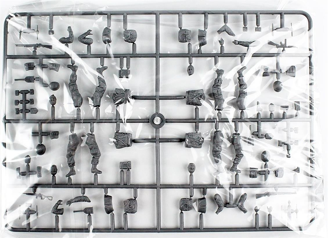 MasterBox 3574 1/35 Ölçek, WW II Serisi, Kartallar, Plastik Figür Kiti