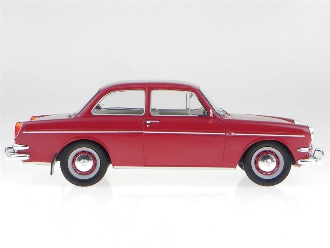 MCG 18090 1/18 Ölçek, 1963 Volkswagen 1500 S (T 3), Koyu Kırmızı, Sergilemeye Hazır Metal Minibüs Modeli