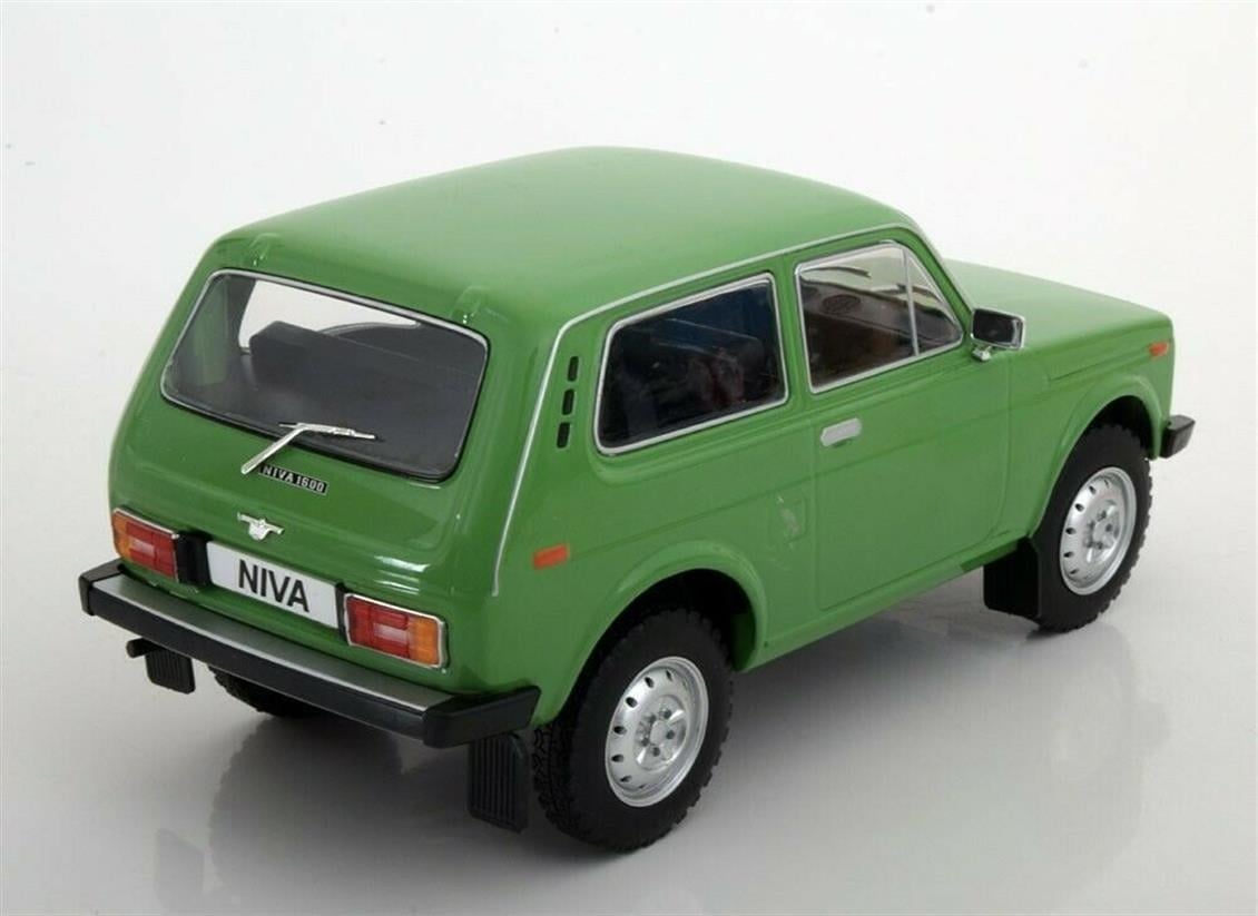 MCG 18111 1/18 Ölçek, Lada Niva, Yeşil, Sergilemeye Hazır Metal Cip Modeli