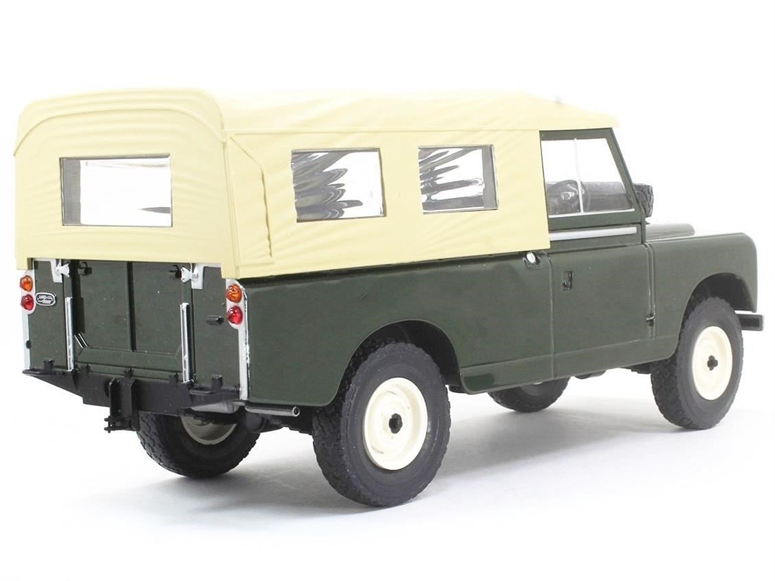 MCG 18118 1/18 Ölçek, 1959 Land Rover 109 Pick-up ,Seri II,Sağdan Direksiyonlu (Sealed Body), Koyu Yeşil, Sergilemeye Hazır Met