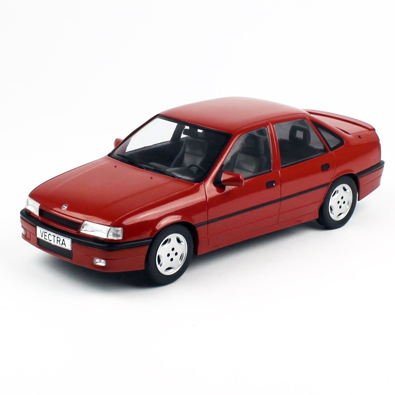 Mcg 18461 1/18 Ölçek Opel Vectra A 2000-1990, Kırmızı, Sergilemeye Hazır Metal Araba Modeli
