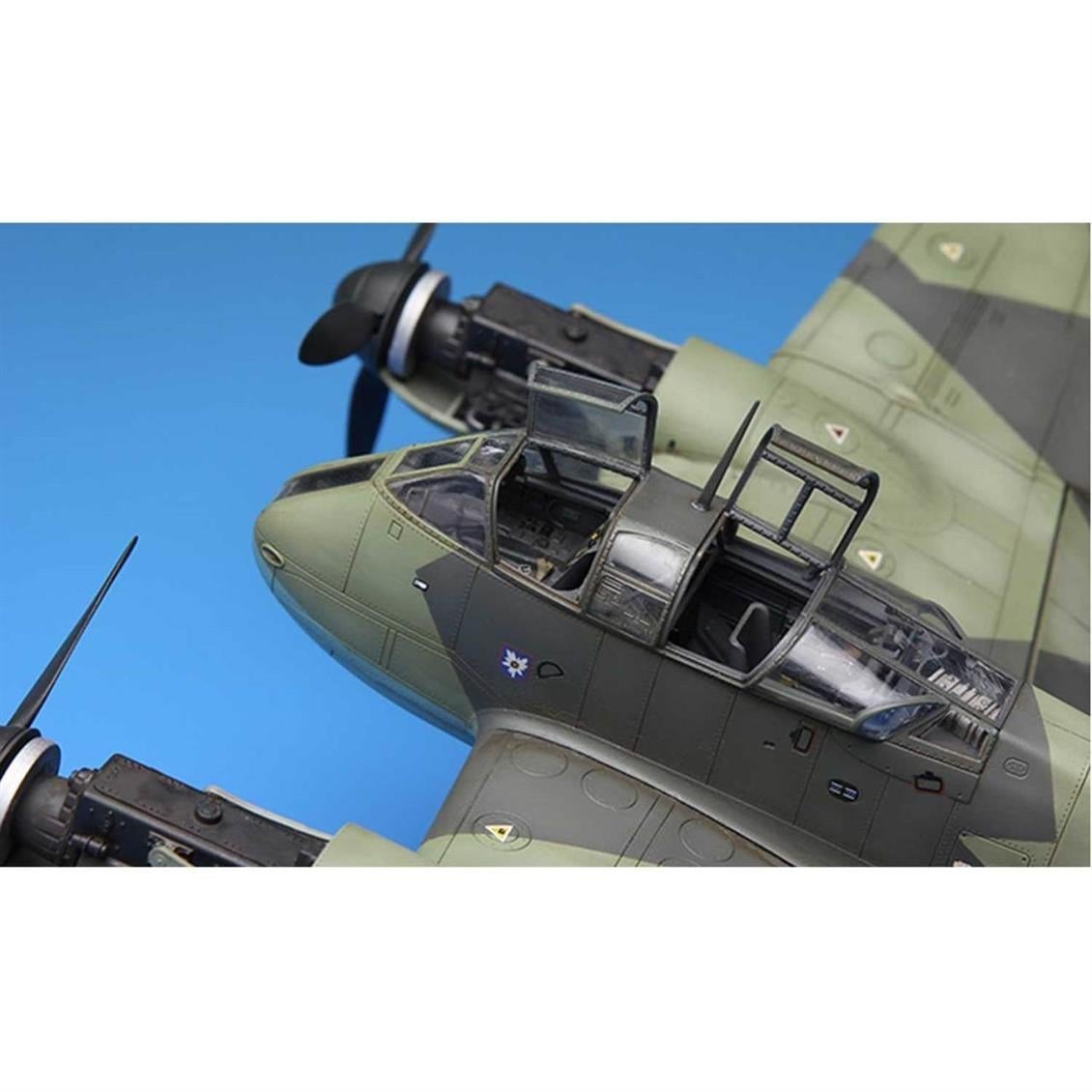 Meng LS-003 1/48 Ölçek, Messerschmitt Me 410A-1 Bombardıman Uçağı, Plastik Model Kiti