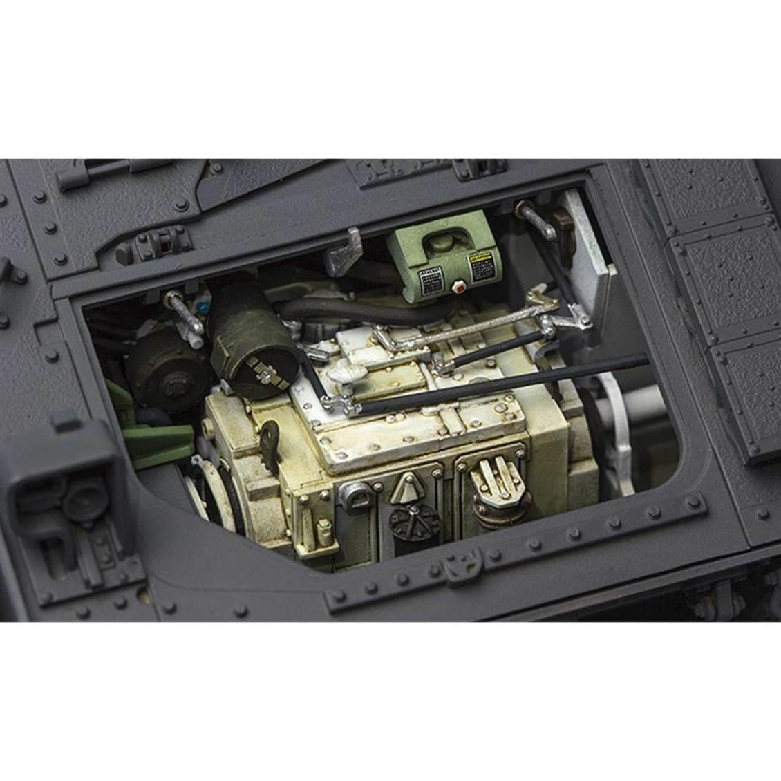 Meng SPS-017 1/35 Ölçek, Bradley Zırhlı Personel Taşıyıcı, İç Detaylı ve MUSK III, Plastik Model Kiti