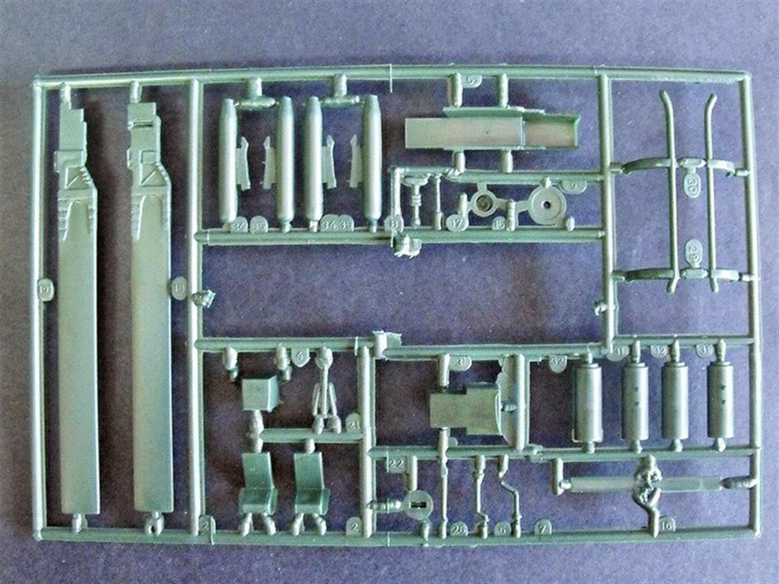 Mistercraft B033 1/72 Ölçek, AH-1G (Soogar Scoop) Helikopteri, Plastik Model kiti