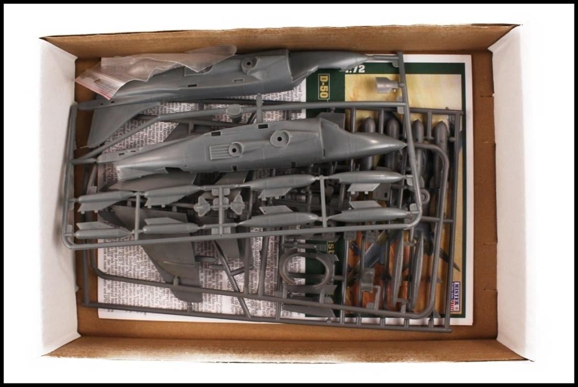 Mistercraft C010 1/72 Ölçek, Fw-190D-9 (Rudel) Savaş Uçağı, Plastik Model kiti