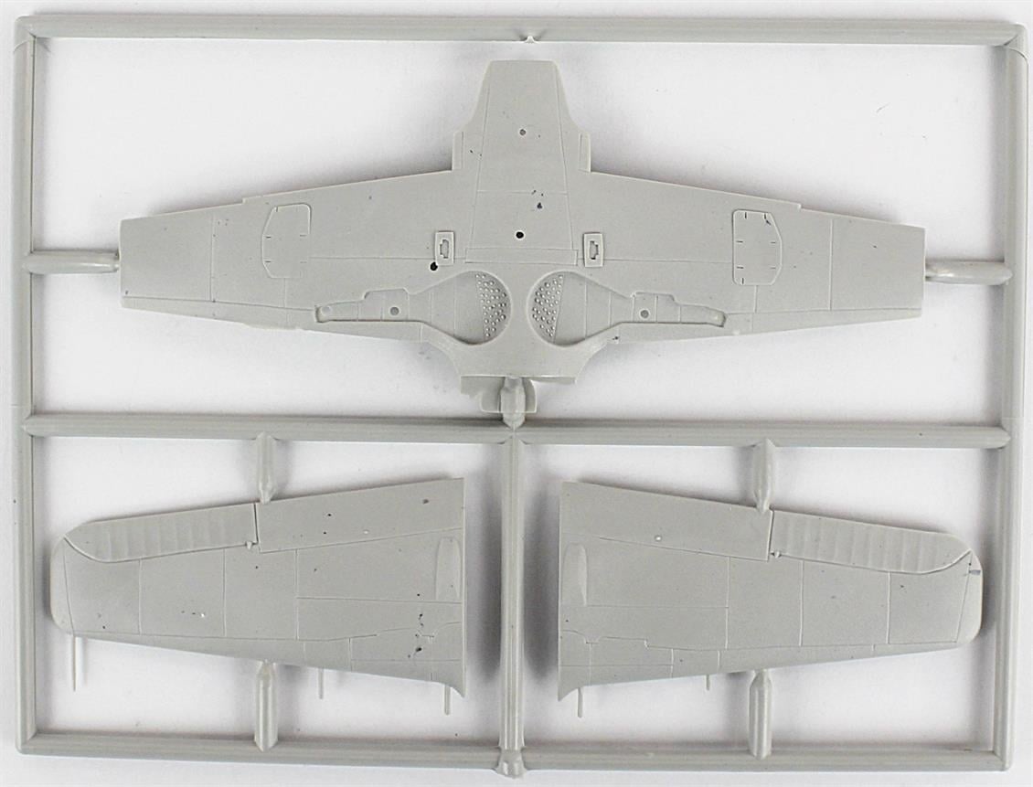 Mistercraft C011 1/72 Ölçek, Fw-190F-2 (Schlachtflugzeuge) Savaş Uçağı, Plastik Model kiti