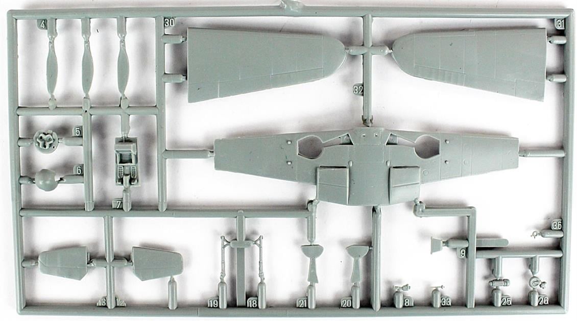 Mistercraft C035 1/72 Ölçek, BF-109F-4 (Hahn) Savaş Uçağı, Plastik Model kiti