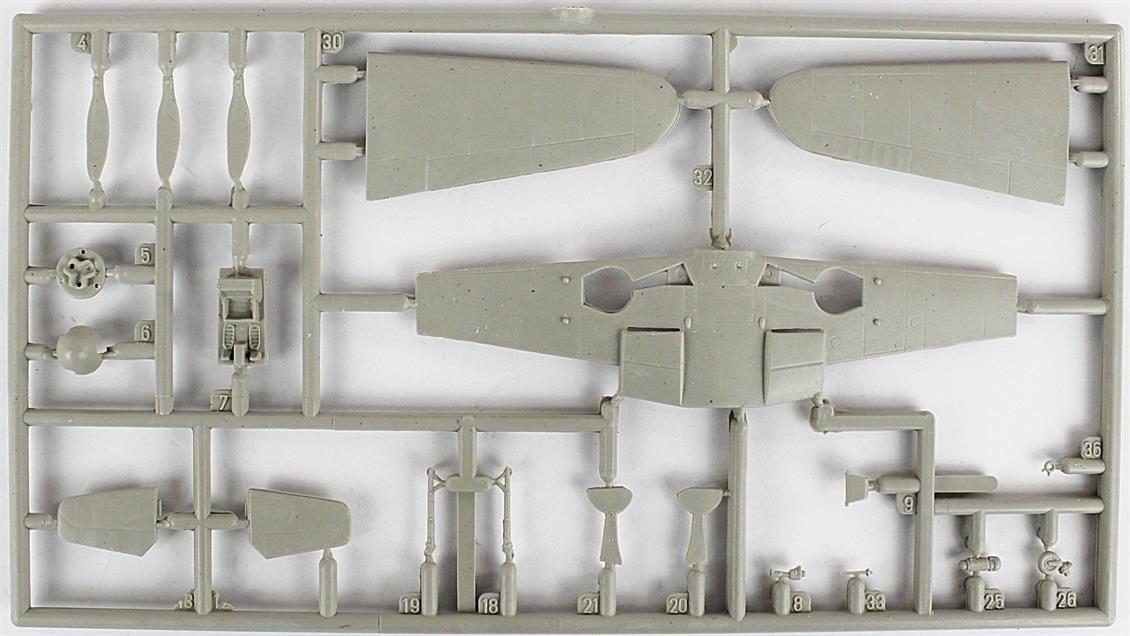 Mistercraft C088 1/72 Ölçek, BF-109G-4/trop (Shiess) Savaş Uçağı, Plastik Model kiti