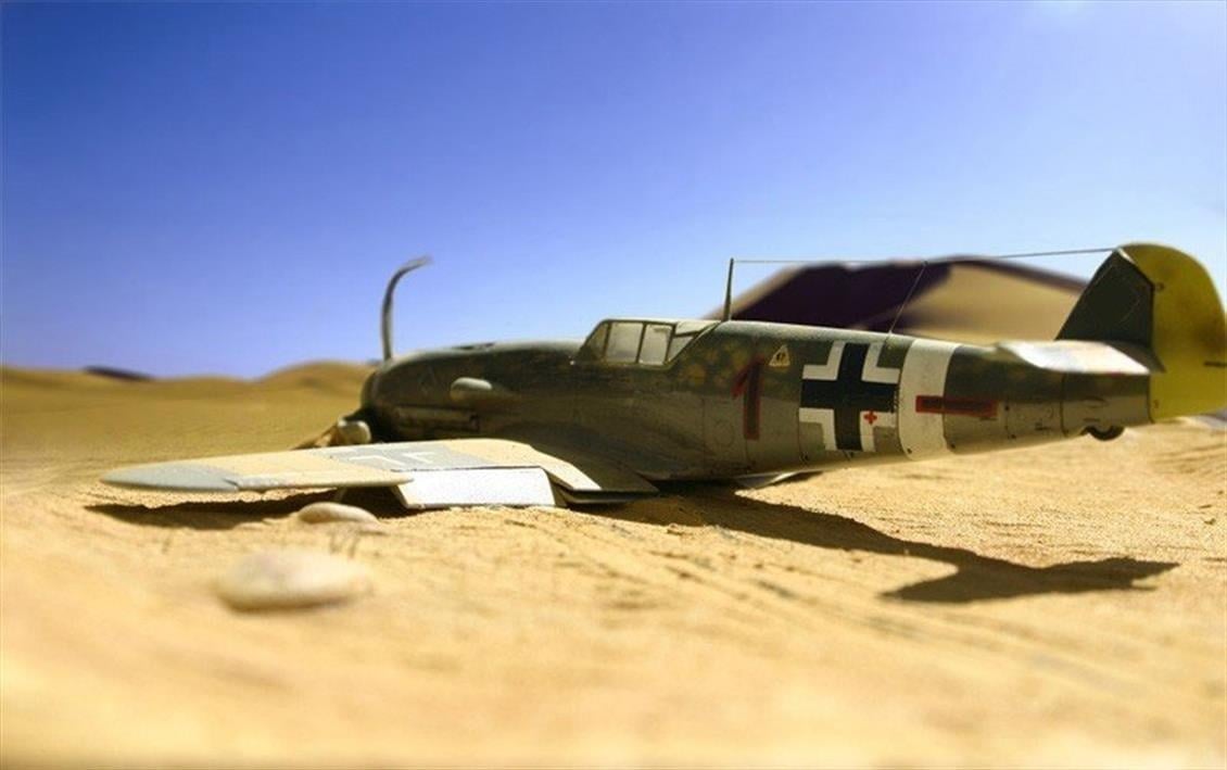 Mistercraft C088 1/72 Ölçek, BF-109G-4/trop (Shiess) Savaş Uçağı, Plastik Model kiti