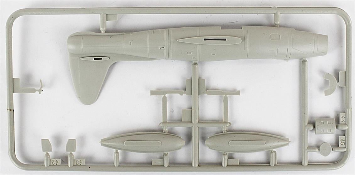 Mistercraft C089 1/72 Ölçek, F-84G Skyblazers Savaş Uçağı, Plastik Model kiti