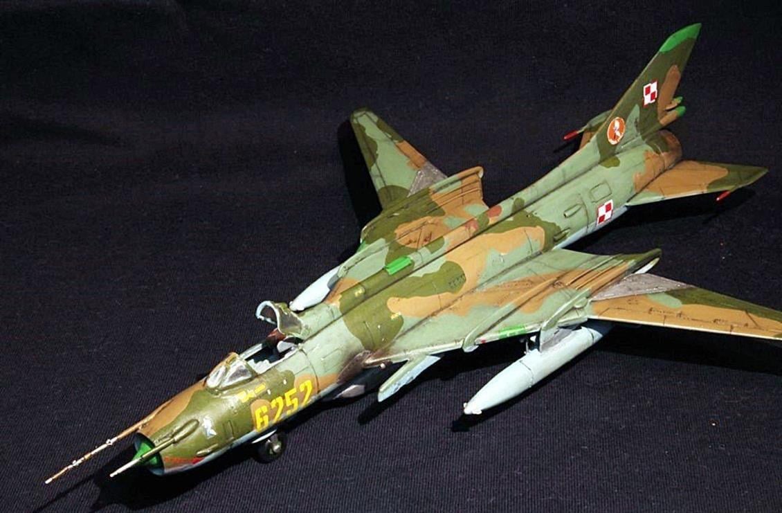 Mistercraft D013 1/72 Ölçek, Su-20R (Son Uçuş) Savaş Uçağı, Plastik Model kiti