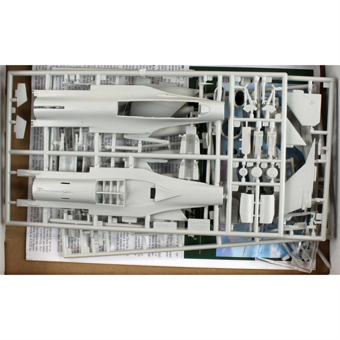 Mistercraft D034 1/72 F-16A-15 (Avcı Şahin) Savaş Uçağı Plastik Model Kiti