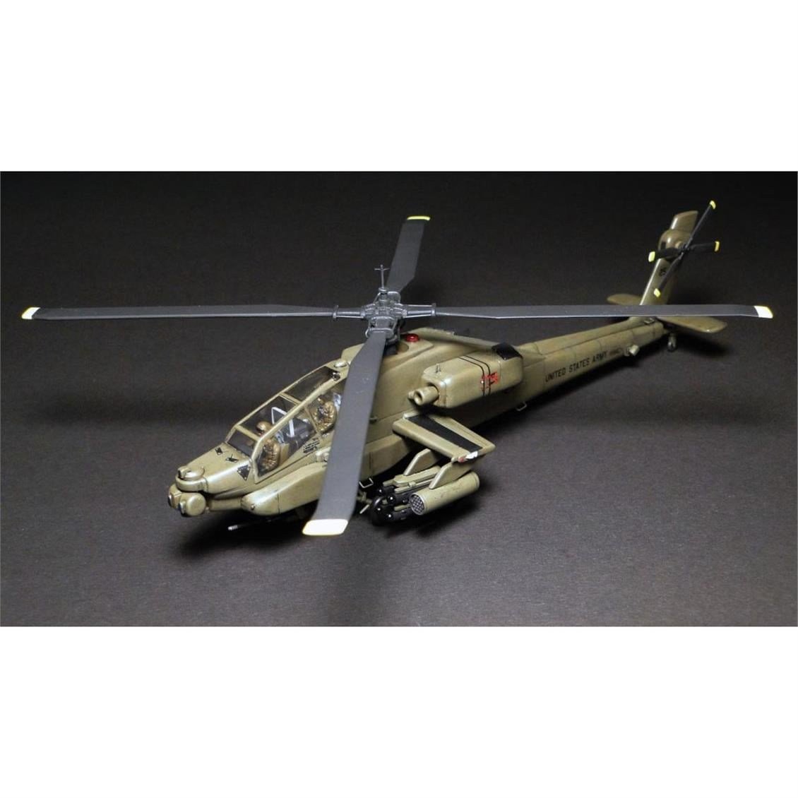 Mistercraft D036ST 1/72 AH-64A Strike Apache Helikopteri Plastik Model Kiti, (12xBoya,2xFırça,Yapıştırıcılı Başlangıç Seti)