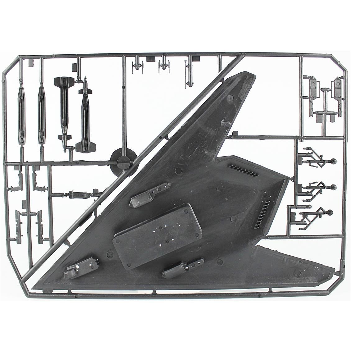 Mistercraft E005ST 1/72 F-117A (Night Hawk) Savaş Uçağı Plastik Model Kiti, (12xBoya,2xFırça,Yapıştırıcılı Başlangıç Seti)