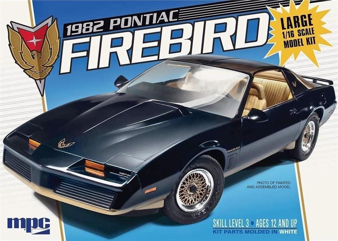 MPC 858 1/16 Ölçek, 1982 Pontiac Firebird Araba, Plastik Model kiti
