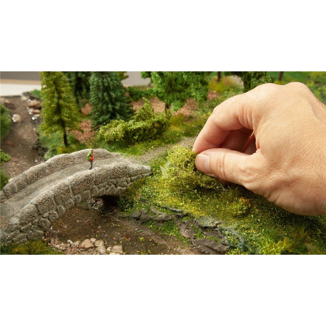 Noch 7311 Çalı Dokulu Folyaj, Koyu Yeşil, 20x23 cm. Diorama Malzemesi