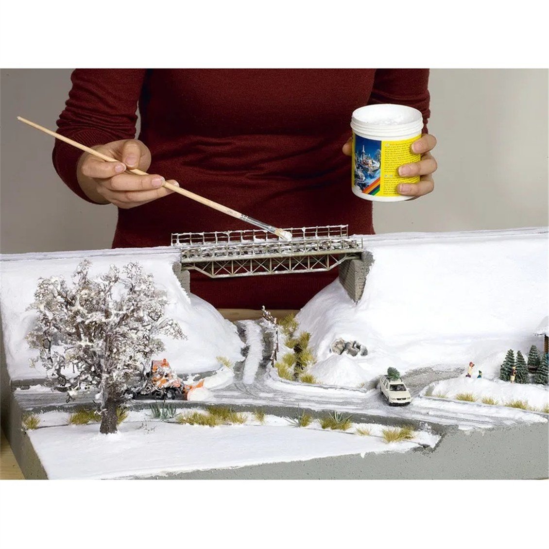 Noch 8752 Kar Dokusu Yapma Macunu, 250 gram, Diorama Malzemesi