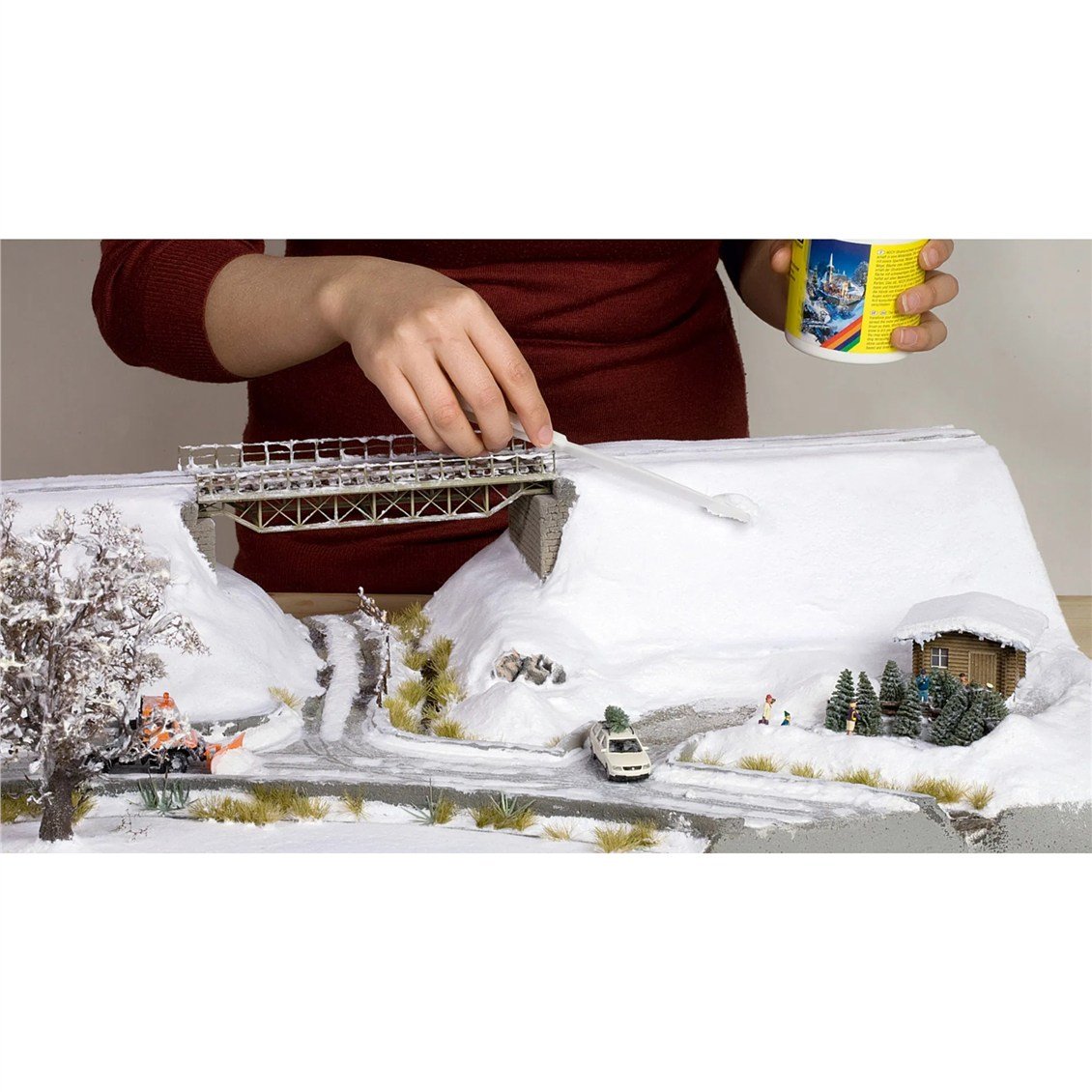 Noch 8752 Kar Dokusu Yapma Macunu, 250 gram, Diorama Malzemesi
