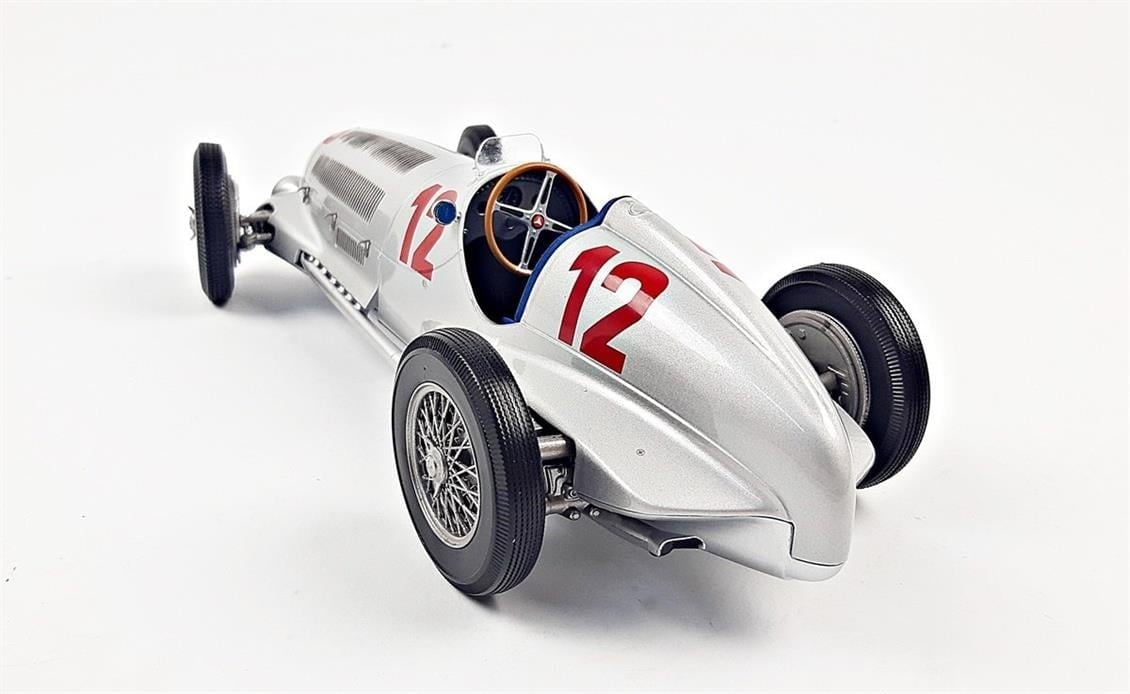 Norev B66040637 1/18 Ölçek, Mercedes Benz Rudolf Caracciola W125 #12 Winner German GP 1937, Sergilemeye Hazır Metal Araba Model