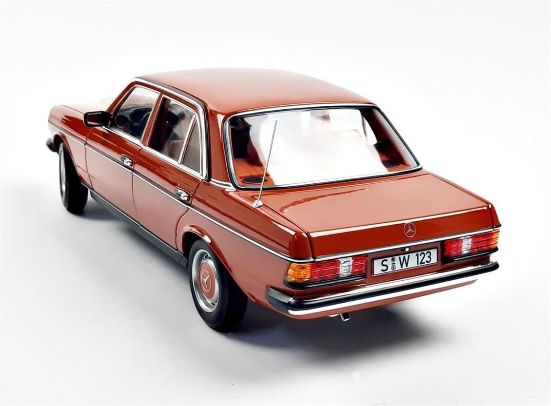 Norev B66040653 1/18 Ölçek, Mercedes Benz 200 (W123) 1980-1985, English Red, Sergilemeye Hazır Metal Araba Modeli