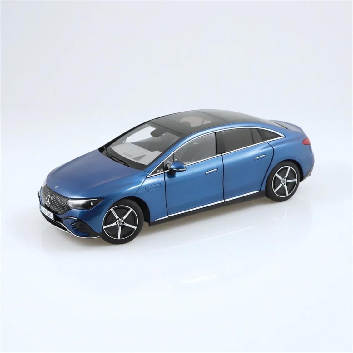 NZG 1023/21 1/18 Ölçek, Mercedes-Benz EQE, Metalik Mavi, Sergilemeye Hazır Metal Araba Modeli
