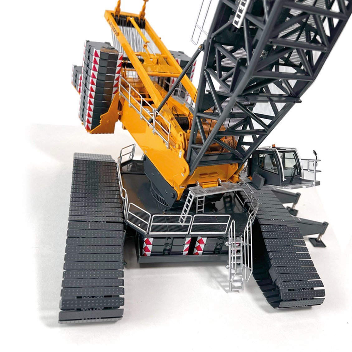 NZG 1029 1/50 Ölçek, Liebherr LR11000 SL8F2 Paletli Mobil Vinç, Sergilemeye Hazır Metal Model