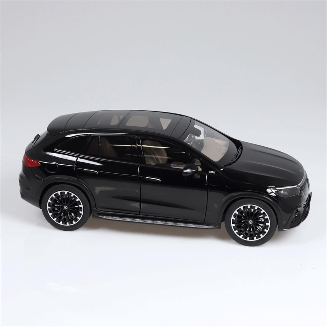 NZG 1061/50 1/18 Ölçek, Mercedes-Benz EQE AMG Line SUV, Metalik Siyah, Sergilemeye Hazır Metal Araba Modeli