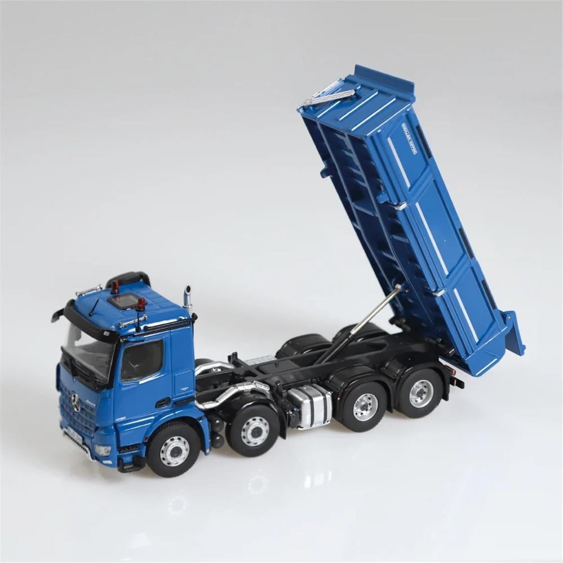NZG 1066/20 1/50 Ölçek, Mercedes-Benz Arocs 8x4 Damperli Kamyon, Mavi, Sergilemeye Hazır Metal Model
