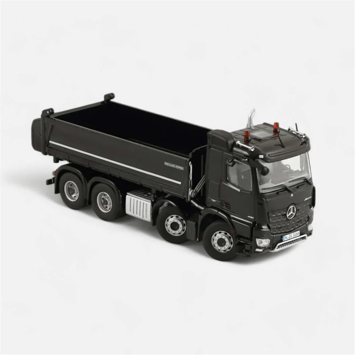 NZG 1066/50 1/50 Ölçek, Mercedes-Benz Arocs 8x4 Meiller Damperli Kamyon, Siyah, Sergilemeye Hazır Metal Model