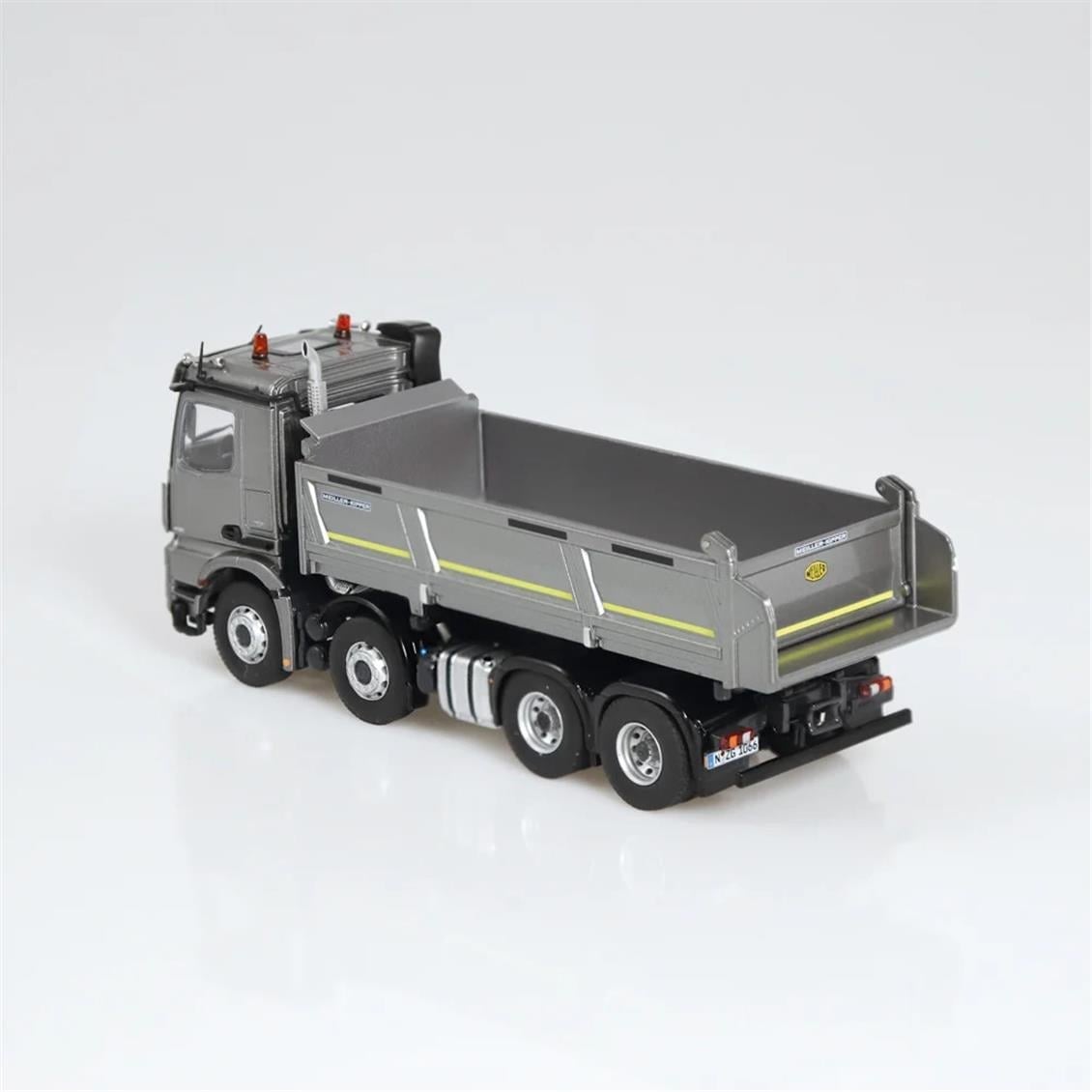 NZG 1066/55 1/50 Ölçek, Mercedes-Benz Arocs 8x4 Damperli Kamyon, Gümüş/Gri, Sergilemeye Hazır Metal Model