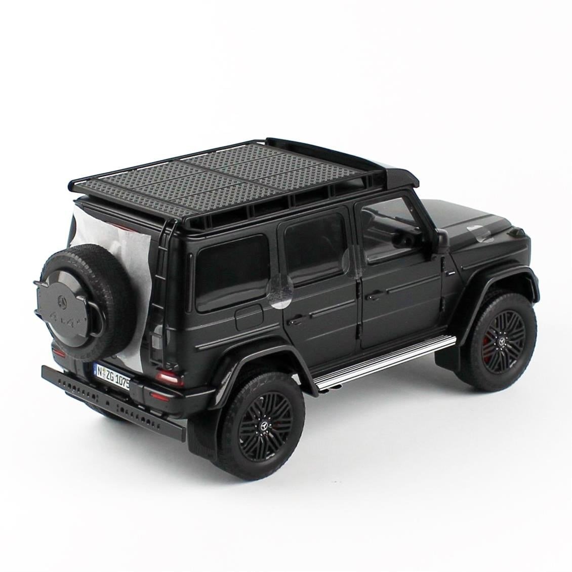 NZG 1075-1/50 1/18 Ölçek, Mercedes-AMG G 63 Arazi Aracı, Gece Siyahı, Sergilemeye Hazır Metal Model