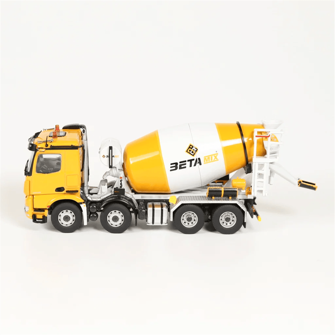 NZG 1078 1/50 Ölçek, Mercedes-Benz Arocs 8x4 Beton Mikseri (Betamix), Sergilemeye Hazır Metal Model